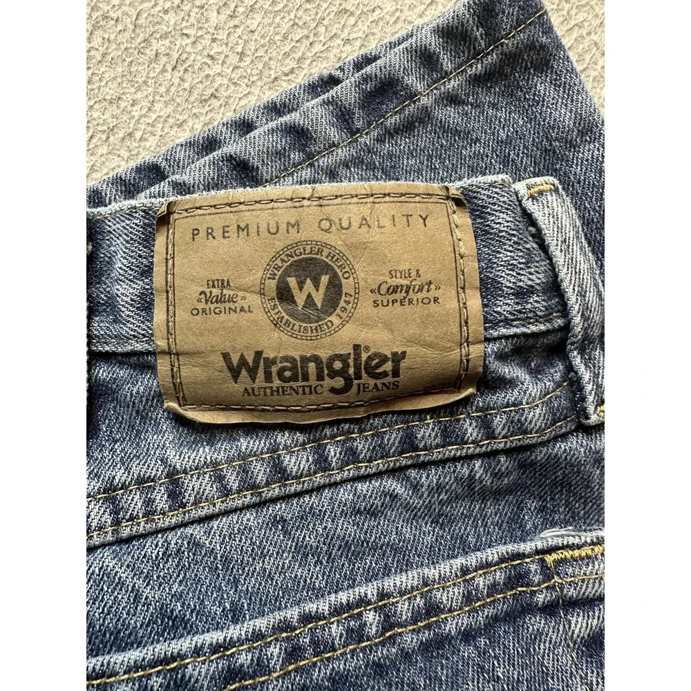 Wrangler Jeans Mens 36x30 (36x28) Blue Relaxed Fit Hero Authentic Denim Classic‎